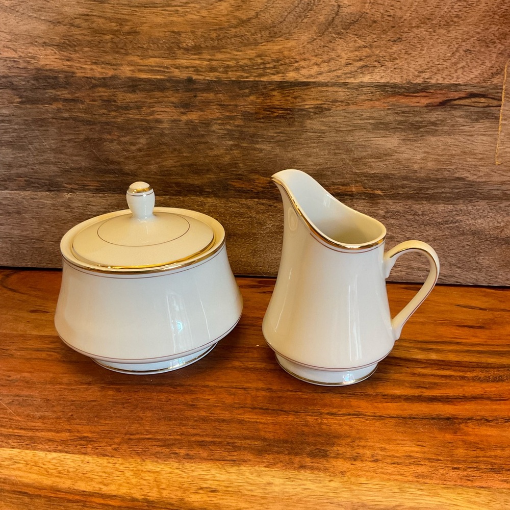 Mikasa Ivory China Creamer & Sugar Bowl With Gold Trim Elegant
